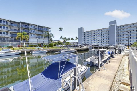 Copropriété à vendre à Deerfield Beach, Floride: 1 chambre, 65.03 m2 № 2276424 - photo 26