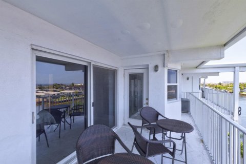 Copropriété à vendre à Deerfield Beach, Floride: 1 chambre, 65.03 m2 № 2276424 - photo 15