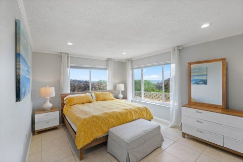 Condo in Stuart, Florida, 2 bedrooms № 2401220 - photo 13