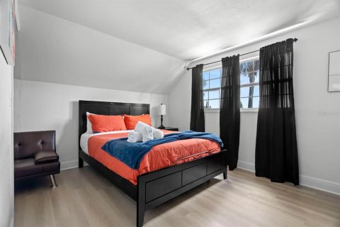 Casa en venta en Tampa, Florida, 5 dormitorios, 228.91 m2 № 2238998 - foto 19
