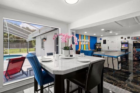 Casa en venta en Tampa, Florida, 5 dormitorios, 228.91 m2 № 2238998 - foto 7