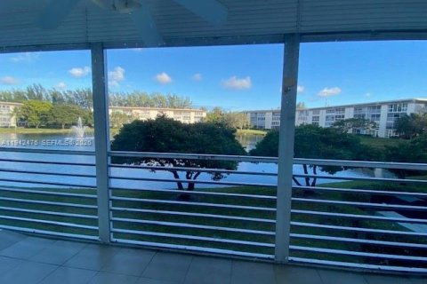 Condominio en venta en Coconut Creek, Florida, 1 dormitorio, 74.14 m2 № 1999970 - foto 21