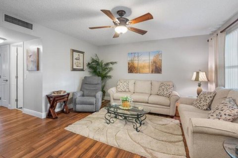 Condominio en venta en Boynton Beach, Florida, 2 dormitorios, 79.71 m2 № 2087777 - foto 9