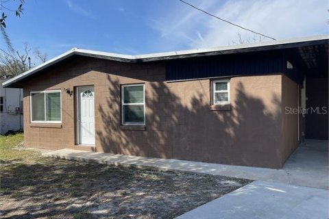 Villa ou maison à louer à Orlando, Floride: 5 chambres, 161.37 m2 № 1555652 - photo 1
