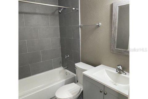 Villa ou maison à louer à Orlando, Floride: 5 chambres, 161.37 m2 № 1555652 - photo 11