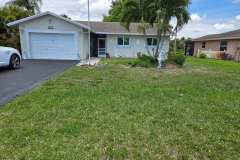 Casa en Tamarac, Florida 3 dormitorios, 152.45 m2 № 2085076