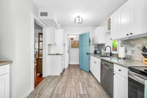 Villa ou maison à vendre à West Palm Beach, Floride: 5 chambres, 219.81 m2 № 2082268 - photo 14