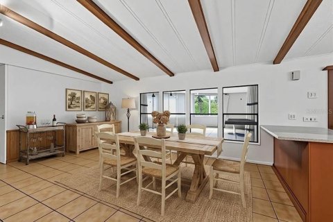 Villa ou maison à vendre à Astatula, Floride: 6 chambres, 220.74 m2 № 2237953 - photo 9