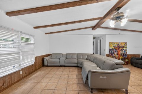 Villa ou maison à vendre à Astatula, Floride: 6 chambres, 220.74 m2 № 2237953 - photo 8