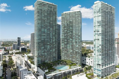 Condo in Miami, Florida, 2 bedrooms № 1807696 - photo 28