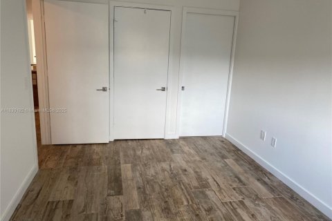 Купить кондоминиум в Майами, Флорида 2 спальни, 109.16м2, № 1807696 - фото 9