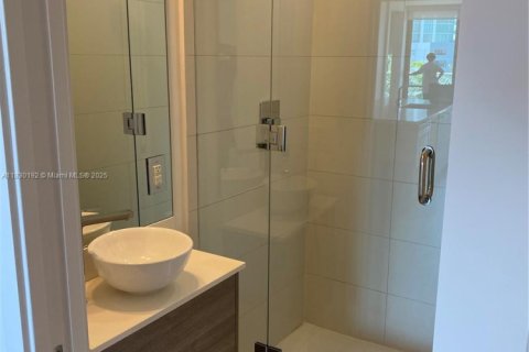 Купить кондоминиум в Майами, Флорида 2 спальни, 109.16м2, № 1807696 - фото 13
