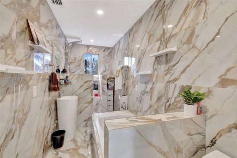 Casa en venta en Weston, Florida, 3 dormitorios, 168.62 m2 № 1745661 - foto 20