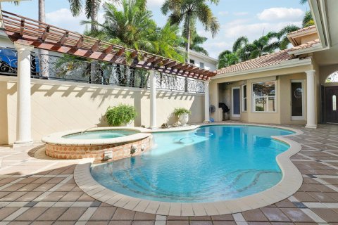 Villa ou maison à vendre à Palm Beach Gardens, Floride: 4 chambres, 334.45 m2 № 2387040 - photo 4