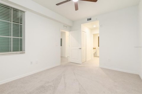 Condo in Venice, Florida, 2 bedrooms in WELLEN PARK  № 2305073 - photo 21