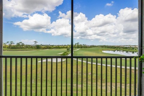 Condo in Venice, Florida, 2 bedrooms in WELLEN PARK  № 2305073 - photo 17