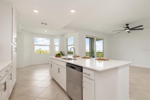 Condo in Venice, Florida, 2 bedrooms in WELLEN PARK  № 2305073 - photo 11