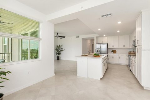 Condo in Venice, Florida, 2 bedrooms in WELLEN PARK  № 2305073 - photo 14