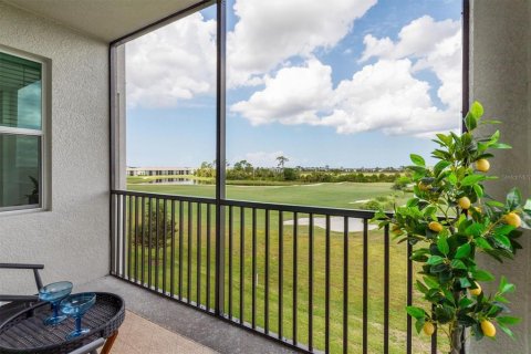 Condo in Venice, Florida, 2 bedrooms in WELLEN PARK  № 2305073 - photo 18