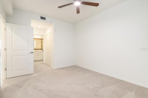 Condo in Venice, Florida, 2 bedrooms in WELLEN PARK  № 2305073 - photo 20
