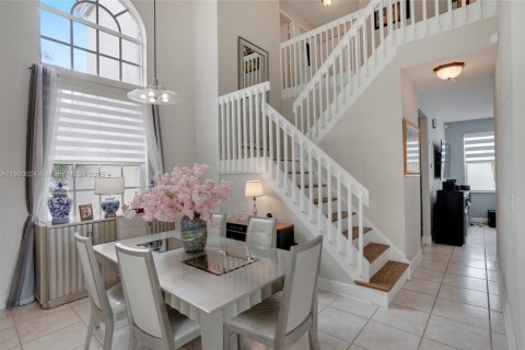 Купить виллу или дом в Пемброк-Пайнс, Флорида 3 спальни, 196.3м2, № 1954281 - фото 11