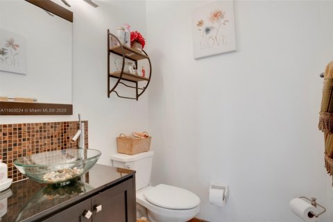 Купить виллу или дом в Пемброк-Пайнс, Флорида 3 спальни, 196.3м2, № 1954281 - фото 19