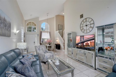 Купить виллу или дом в Пемброк-Пайнс, Флорида 3 спальни, 196.3м2, № 1954281 - фото 10