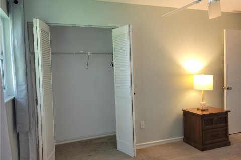 Condo in Dunedin, Florida, 2 bedrooms  № 1913566 - photo 21