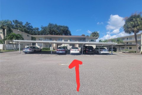 Condo in Dunedin, Florida, 2 bedrooms  № 1913566 - photo 2