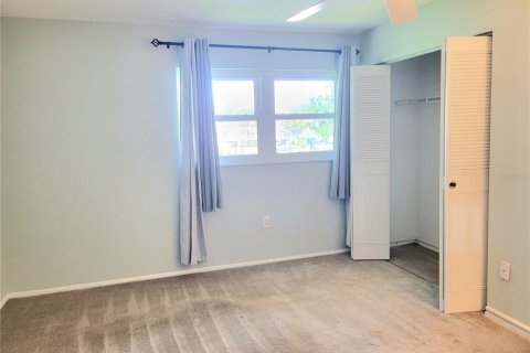 Condo in Dunedin, Florida, 2 bedrooms  № 1913566 - photo 20