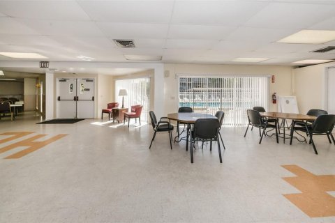 Condo in Dunedin, Florida, 2 bedrooms  № 1913566 - photo 29