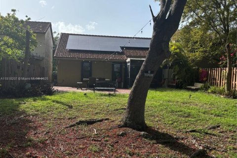 Casa en venta en Miami, Florida, 3 dormitorios, 155.98 m2 № 1790829 - foto 15
