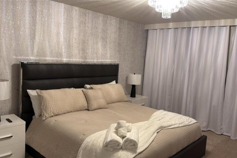 Touwnhouse à vendre à Clermont, Floride: 5 chambres, 210.8 m2 № 2404842 - photo 8