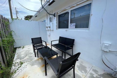 Снять в аренду виллу или дом в Холливуд, Флорида 2 спальни, 88.26м2, № 1991283 - фото 10