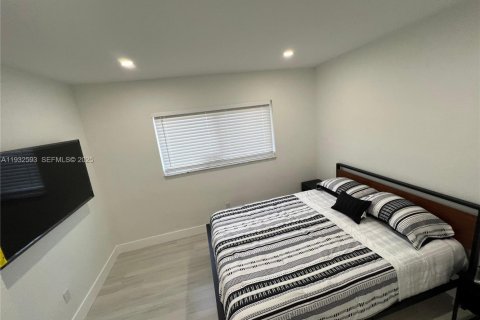 Снять в аренду виллу или дом в Холливуд, Флорида 2 спальни, 88.26м2, № 1991283 - фото 5