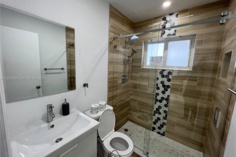 Снять в аренду виллу или дом в Холливуд, Флорида 2 спальни, 88.26м2, № 1991283 - фото 4