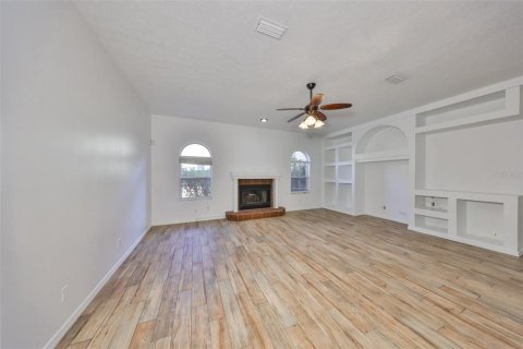 Villa ou maison à vendre à Valrico, Floride: 4 chambres, 301.47 m2 № 1825103 - photo 15