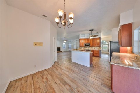 Villa ou maison à vendre à Valrico, Floride: 4 chambres, 301.47 m2 № 1825103 - photo 7