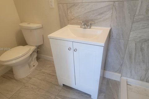 Villa ou maison à vendre à Miami Gardens, Floride: 3 chambres, 88.44 m2 № 1979278 - photo 5