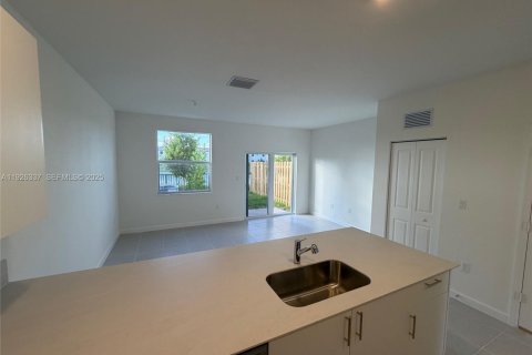 Touwnhouse à louer à Homestead, Floride: 3 chambres № 1984726 - photo 5