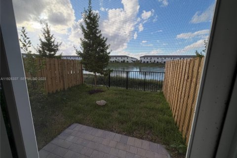 Touwnhouse à louer à Homestead, Floride: 3 chambres № 1984726 - photo 6