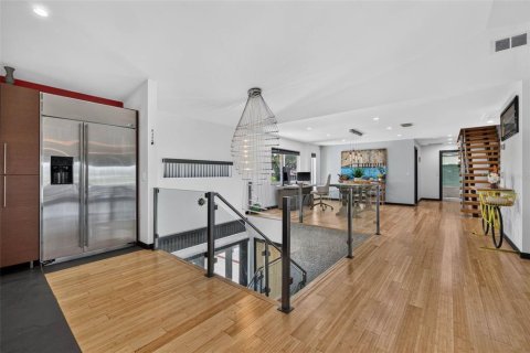 Casa en venta en Saint Petersburg, Florida, 4 dormitorios, 404.12 m2 № 2203912 - foto 11