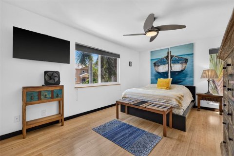 Casa en venta en Saint Petersburg, Florida, 4 dormitorios, 404.12 m2 № 2203912 - foto 25