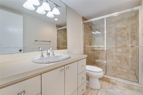 Condominio en venta en Coral Gables, Florida, 2 dormitorios, 140.28 m2 № 2000799 - foto 8