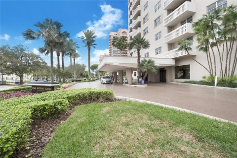 Condominio en venta en Coral Gables, Florida, 2 dormitorios, 140.28 m2 № 2000799 - foto 16