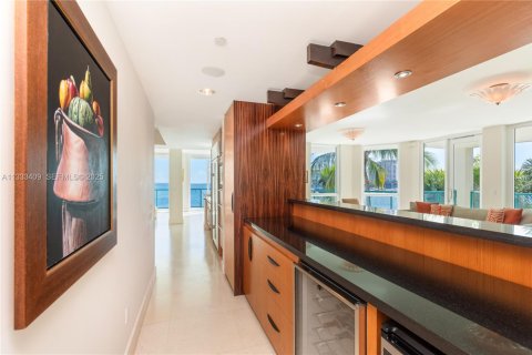 Купить кондоминиум в Майами, Флорида 3 спальни, 319.96м2, № 2062509 - фото 23