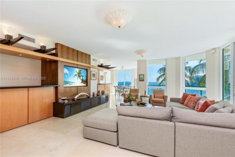 Купить кондоминиум в Майами, Флорида 3 спальни, 319.96м2, № 2062509 - фото 17