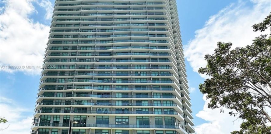 Condo à Miami, Floride, 3 chambres  № 1896981