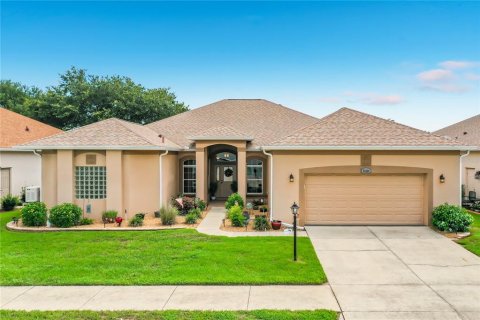 House in Leesburg, Florida 3 bedrooms, 246.19 sq.m. № 2236884 - photo 5