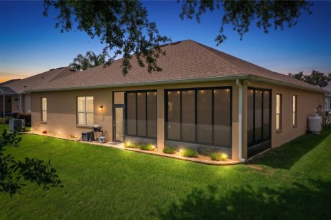 House in Leesburg, Florida 3 bedrooms, 246.19 sq.m. № 2236884 - photo 2